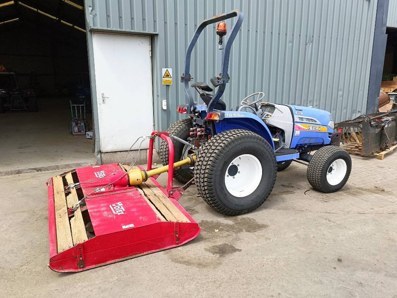 Iseki TG 5390 compacte tractor met maaier votex p12 4x4 - 스트래들 트랙터 : 사진 3 Iseki TG 5390 compacte tractor met maaier votex p12 4x4 - 스트래들 트랙터 : 사진 3