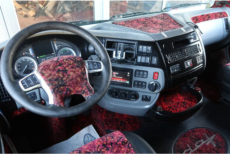 DAF XF 460 6X2/ SSC/ FULL AIR/ LIFT-LENK/ EURO 6 - 트랙터 유닛 : 사진 2 DAF XF 460 6X2/ SSC/ FULL AIR/ LIFT-LENK/ EURO 6 - 트랙터 유닛 : 사진 2