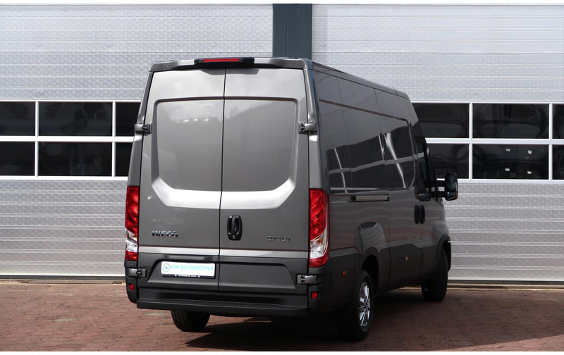 Iveco Daily 35S18HV 3.0 35 L2H2 BPM VRIJ/ LED/ NAVI/ CAMERA/ CLIMA - 패널 밴 : 사진 4 Iveco Daily 35S18HV 3.0 35 L2H2 BPM VRIJ/ LED/ NAVI/ CAMERA/ CLIMA - 패널 밴 : 사진 4