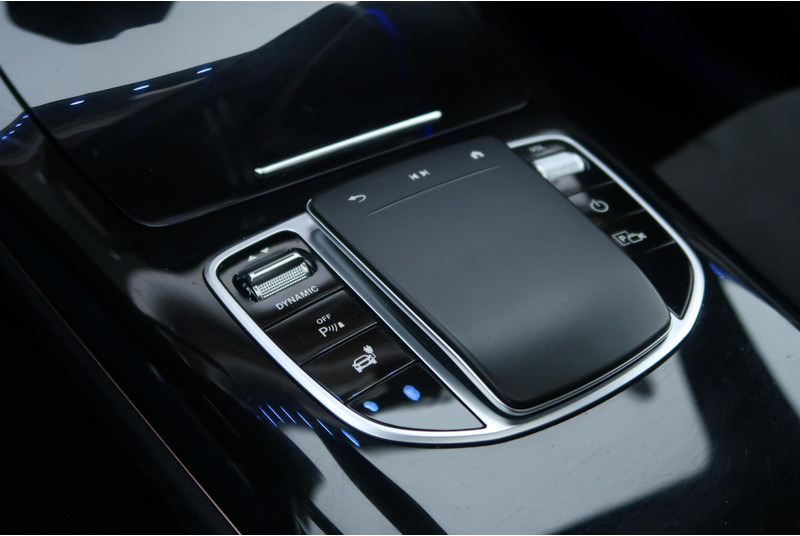 Mercedes-Benz EQC 400 4MATIC Business AMG 80 kWh PANO/ CAMERA/ LEDER/ TREKHAAK/ ETC. - SUV : 사진 5 Mercedes-Benz EQC 400 4MATIC Business AMG 80 kWh PANO/ CAMERA/ LEDER/ TREKHAAK/ ETC. - SUV : 사진 5