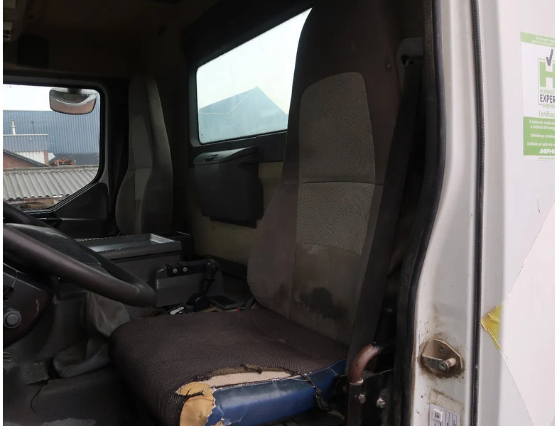 Renault Kerax 370 8X4/ MIXER/ BARYVAL 9 M3/ CRUISE CONTROL/ - 콘크리트 믹서 트럭 : 사진 5 Renault Kerax 370 8X4/ MIXER/ BARYVAL 9 M3/ CRUISE CONTROL/ - 콘크리트 믹서 트럭 : 사진 5