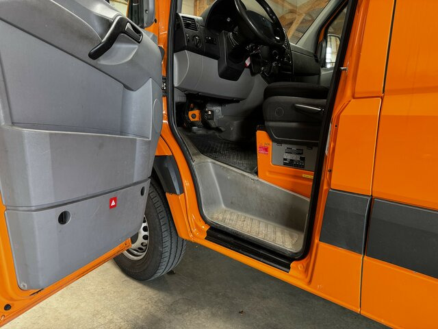 MERCEDES-BENZ Sprinter 316 CDI 4x4 Allrad L2H2 1. Hand! - 패널 밴, 콤비 밴 : 사진 3 MERCEDES-BENZ Sprinter 316 CDI 4x4 Allrad L2H2 1. Hand! - 패널 밴, 콤비 밴 : 사진 3