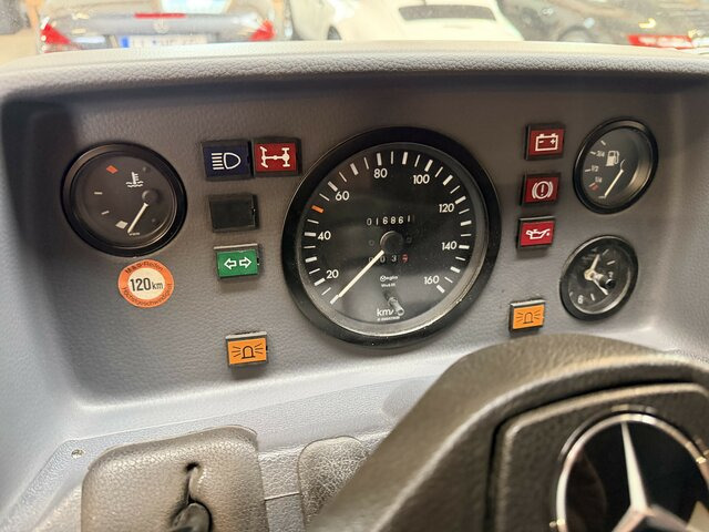 MERCEDES-BENZ T1 310 Bremer Doka perfekt!... - 박스 밴, 콤비 밴 : 사진 4 MERCEDES-BENZ T1 310 Bremer Doka perfekt!... - 박스 밴, 콤비 밴 : 사진 4