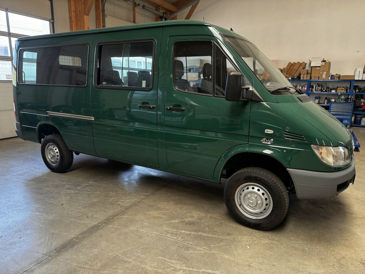 Mercedes-Benz Sprinter 313 CDI 4x4 Allrad ZG3 Topzustand! - 승합차, 콤비 밴 : 사진 4 Mercedes-Benz Sprinter 313 CDI 4x4 Allrad ZG3 Topzustand! - 승합차, 콤비 밴 : 사진 4