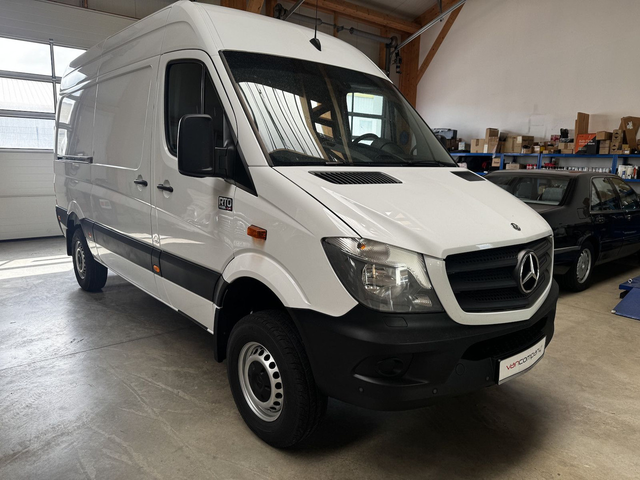 Mercedes-Benz Sprinter 319 CDI 4x4 3.0 V6 Untersetzung 1a! - 패널 밴 : 사진 3 Mercedes-Benz Sprinter 319 CDI 4x4 3.0 V6 Untersetzung 1a! - 패널 밴 : 사진 3