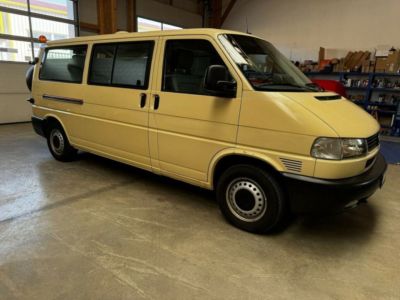 Volkswagen T4 2.5 TDI Syncro 4x4 lang 1. Hand! - 승합차 : 사진 4 Volkswagen T4 2.5 TDI Syncro 4x4 lang 1. Hand! - 승합차 : 사진 4