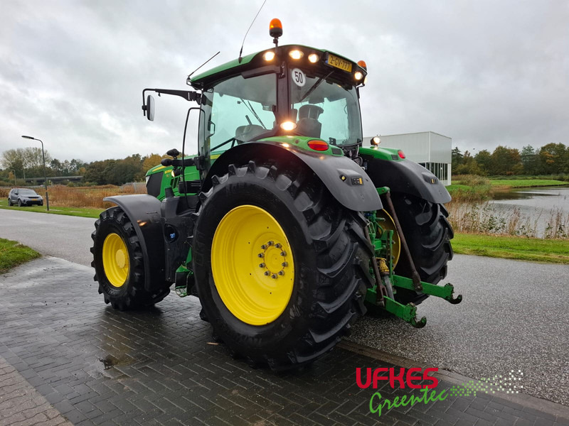 John Deere 6215 R - 장궤형 트랙터 : 사진 3 John Deere 6215 R - 장궤형 트랙터 : 사진 3