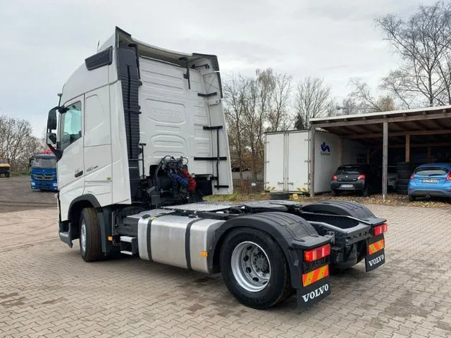Volvo FH 460 Globetrotter 4x2 | Leasing - 트랙터 유닛 : 사진 2 Volvo FH 460 Globetrotter 4x2 | Leasing - 트랙터 유닛 : 사진 2