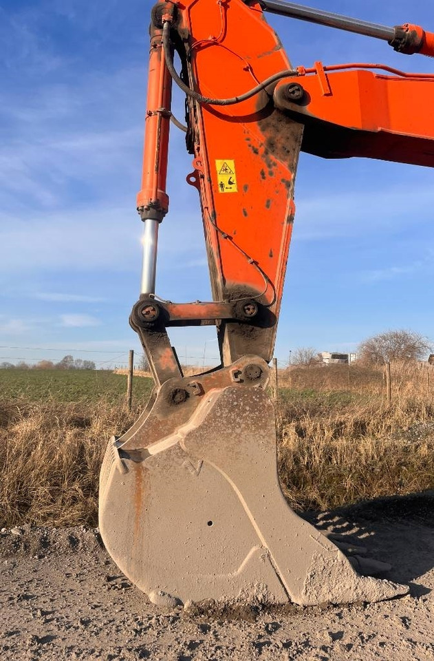 Hitachi ZX 690 LC H-6 - 크롤러 굴삭기 : 사진 3 Hitachi ZX 690 LC H-6 - 크롤러 굴삭기 : 사진 3