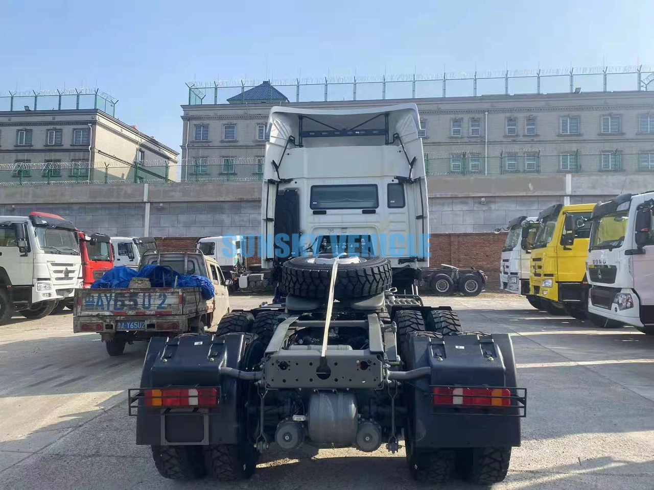 HOWO Brand New TX 6X4 400HP Tractor Head - 트랙터 유닛 : 사진 3 HOWO Brand New TX 6X4 400HP Tractor Head - 트랙터 유닛 : 사진 3
