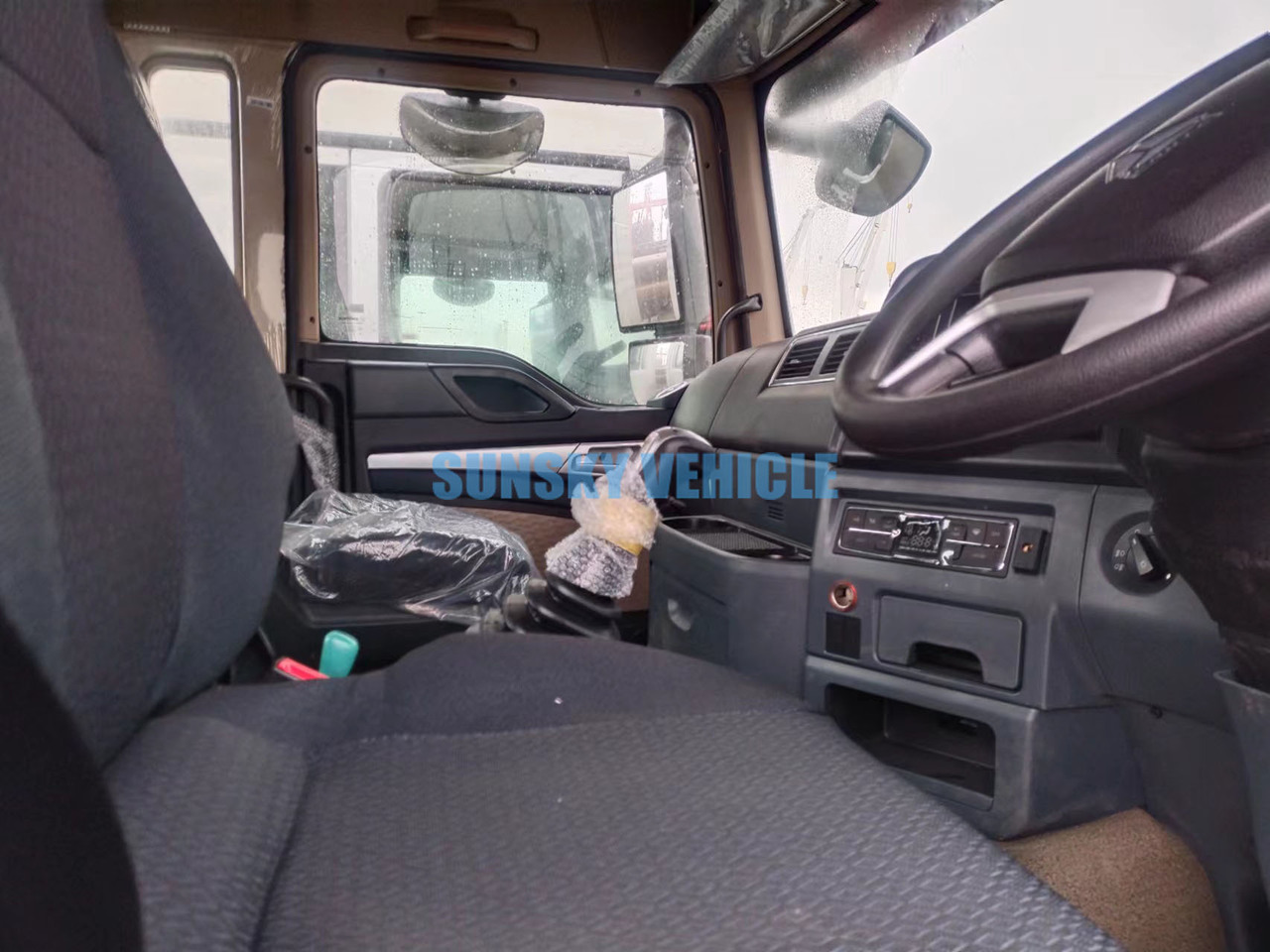 HOWO Brand New TX 6X4 400HP Tractor Head - 트랙터 유닛 : 사진 4 HOWO Brand New TX 6X4 400HP Tractor Head - 트랙터 유닛 : 사진 4