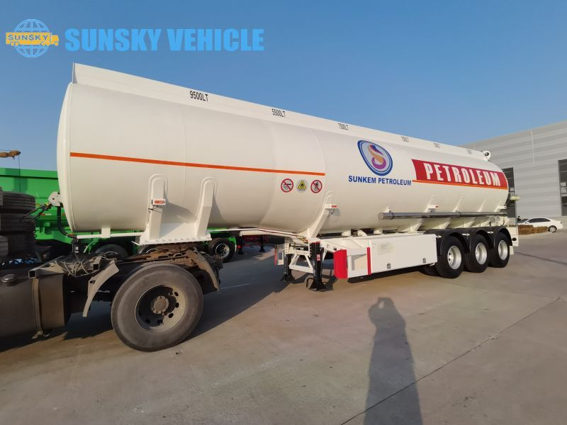 SUNSKY Fuel Tanker for sale - 유조 세미 트레일러 : 사진 1 SUNSKY Fuel Tanker for sale - 유조 세미 트레일러 : 사진 1