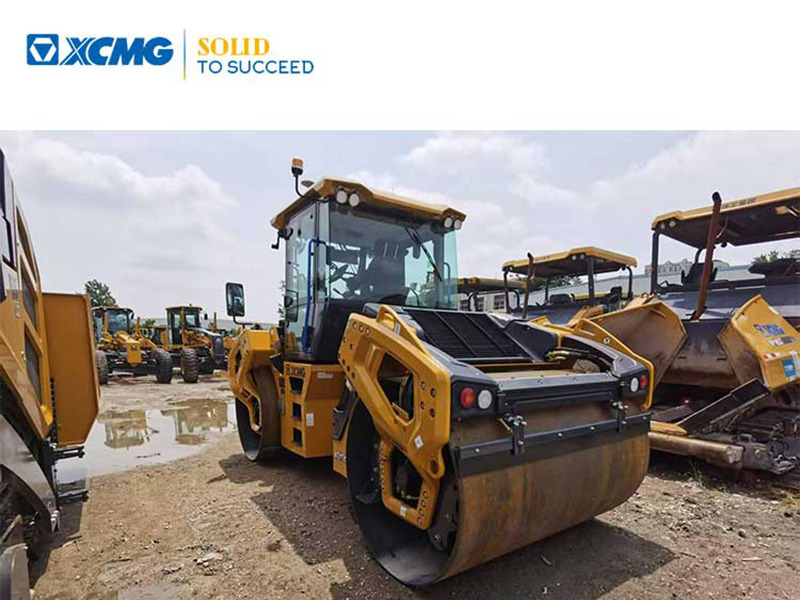 XCMG 13ton used small double drum steel road roller XD135TIV - 로드 롤러 : 사진 1 XCMG 13ton used small double drum steel road roller XD135TIV - 로드 롤러 : 사진 1