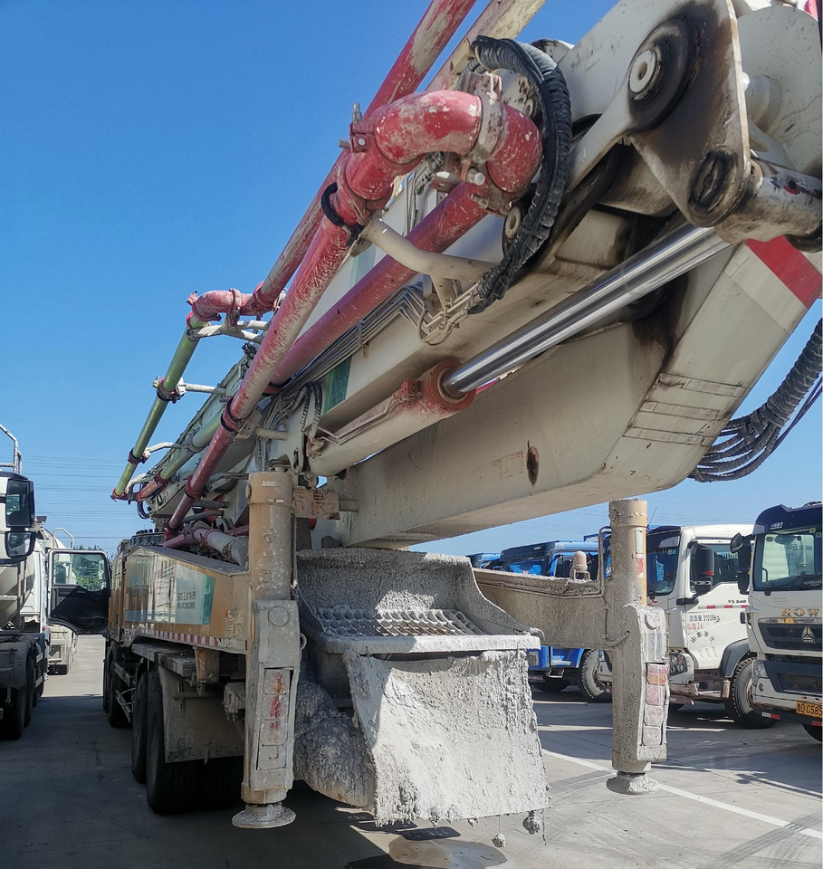 XCMG Factory Second Hand Hydraulic Concrete Pump HB62V 62m Cement Punp Truck For Sale - 콘크리트 펌프 트럭 : 사진 5 XCMG Factory Second Hand Hydraulic Concrete Pump HB62V 62m Cement Punp Truck For Sale - 콘크리트 펌프 트럭 : 사진 5