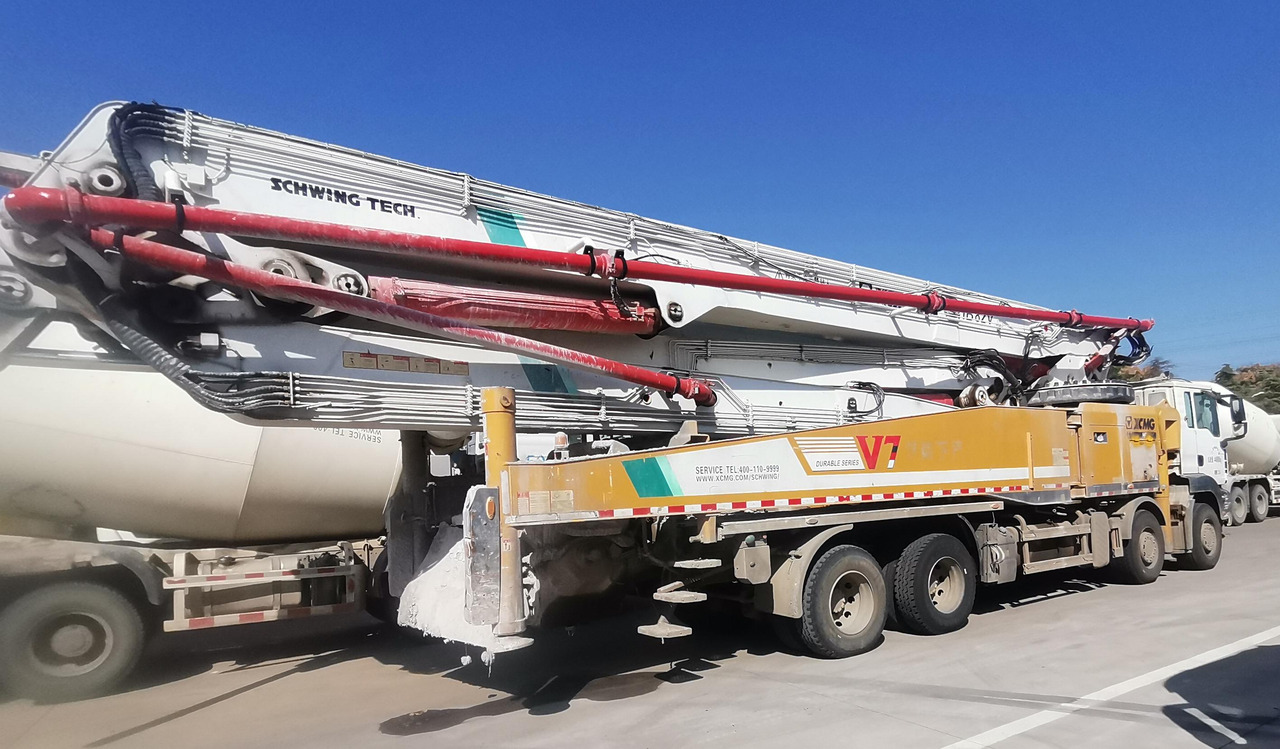 XCMG Factory Second Hand Hydraulic Concrete Pump HB62V 62m Cement Punp Truck For Sale - 콘크리트 펌프 트럭 : 사진 3 XCMG Factory Second Hand Hydraulic Concrete Pump HB62V 62m Cement Punp Truck For Sale - 콘크리트 펌프 트럭 : 사진 3