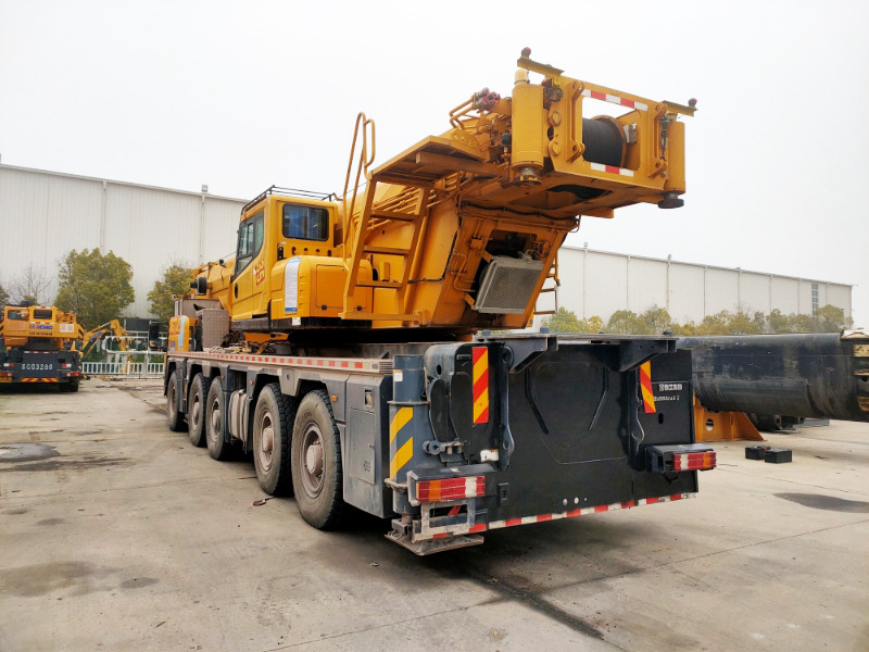 XCMG Official 130t Second Hand All Terrain Mobile Crane XCA130L8C Hydraulic Arm Crane Price List - 전천후 지형 크레인 : 사진 4 XCMG Official 130t Second Hand All Terrain Mobile Crane XCA130L8C Hydraulic Arm Crane Price List - 전천후 지형 크레인 : 사진 4