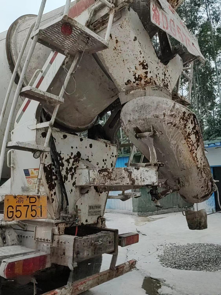 XCMG Official G4804B Used Cement Concrete Mixer 12m³ Concrete Mixer Truck HOWO - 콘크리트 믹서 트럭 : 사진 4 XCMG Official G4804B Used Cement Concrete Mixer 12m³ Concrete Mixer Truck HOWO - 콘크리트 믹서 트럭 : 사진 4