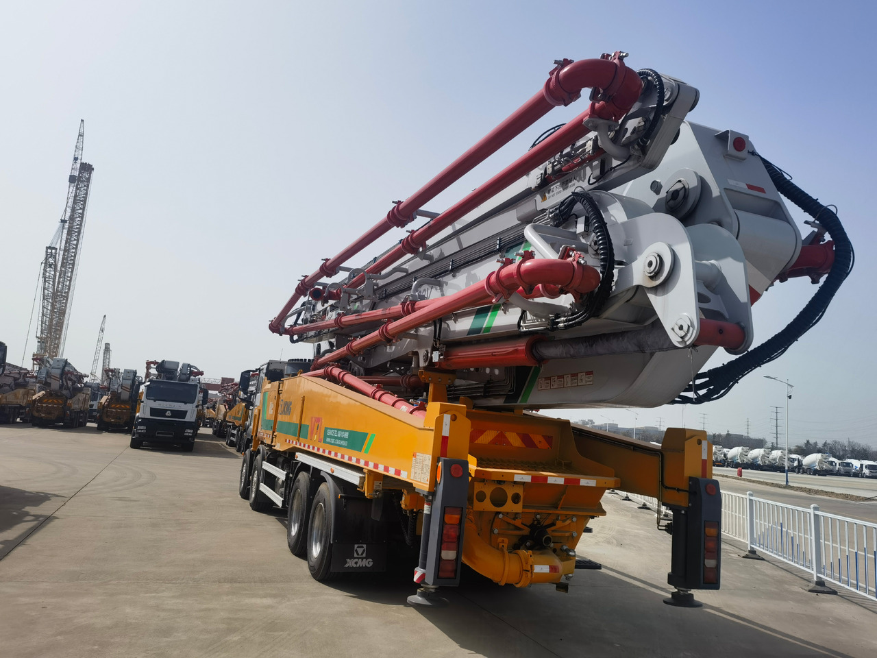 XCMG Official Second Hand 62m Concrete Boom Pump HB62V Truck Mounted Concrete Pump For Sale - 콘크리트 펌프 트럭 : 사진 4 XCMG Official Second Hand 62m Concrete Boom Pump HB62V Truck Mounted Concrete Pump For Sale - 콘크리트 펌프 트럭 : 사진 4