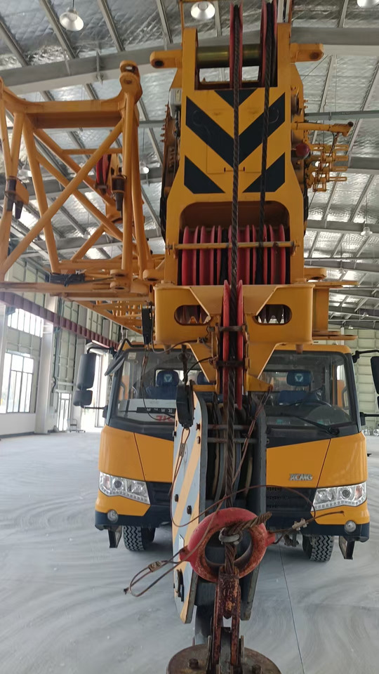 XCMG Official Second Hand 70 Ton Mobile Crane QY70K5D_1 Truck Mounted Crane - 모바일 크레인 : 사진 2 XCMG Official Second Hand 70 Ton Mobile Crane QY70K5D_1 Truck Mounted Crane - 모바일 크레인 : 사진 2