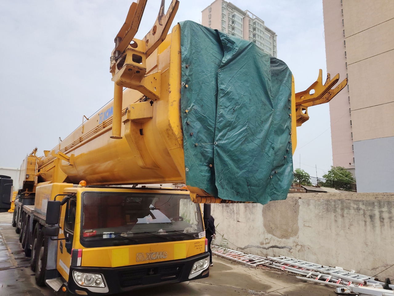 XCMG Official Second Hand Construction Big Crane QAY650A 650 Tons All Terrain Cranes With Good Condition - 전천후 지형 크레인 : 사진 2 XCMG Official Second Hand Construction Big Crane QAY650A 650 Tons All Terrain Cranes With Good Condition - 전천후 지형 크레인 : 사진 2