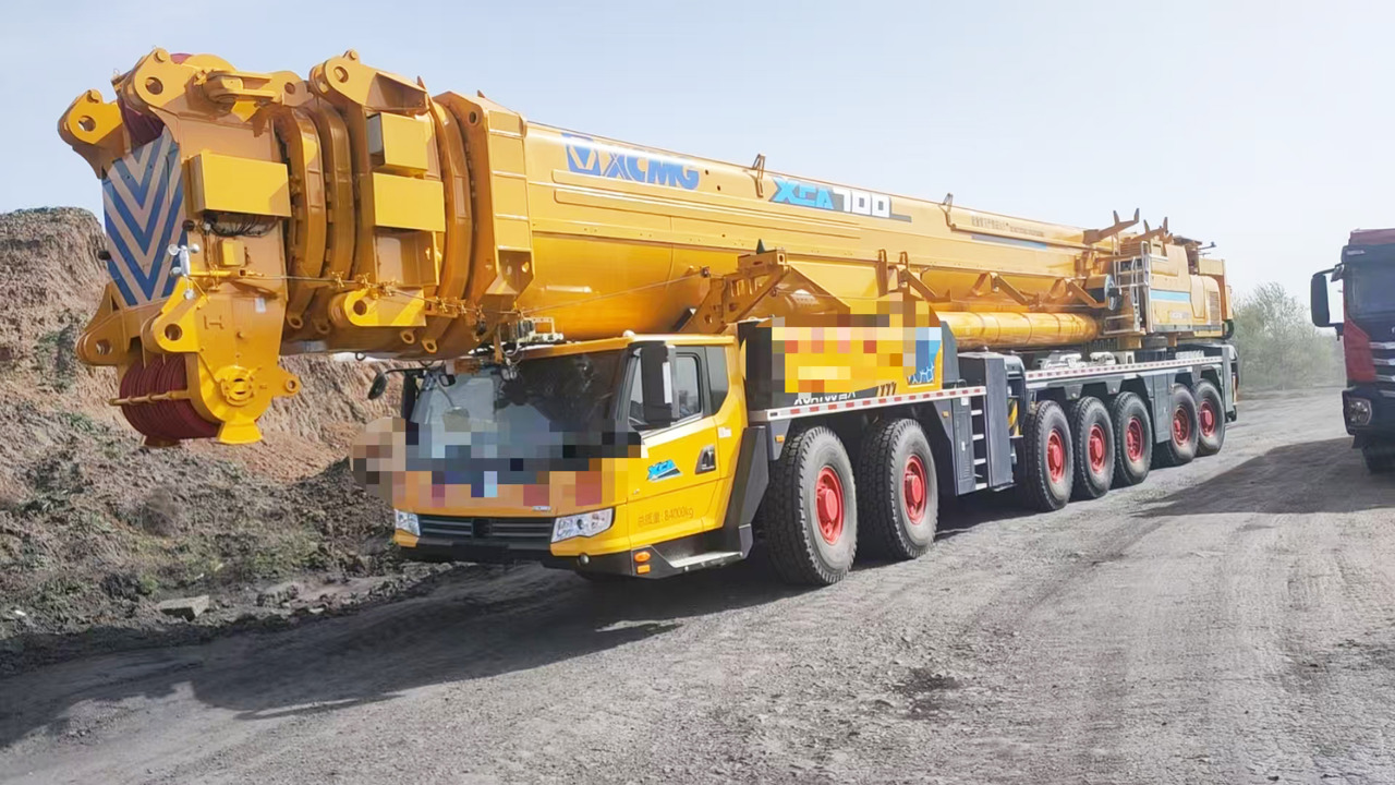 XCMG Official Second Hand Mobile Truck Crane XCA700 All Terrain Cranes With High Quality - 전천후 지형 크레인 : 사진 2 XCMG Official Second Hand Mobile Truck Crane XCA700 All Terrain Cranes With High Quality - 전천후 지형 크레인 : 사진 2