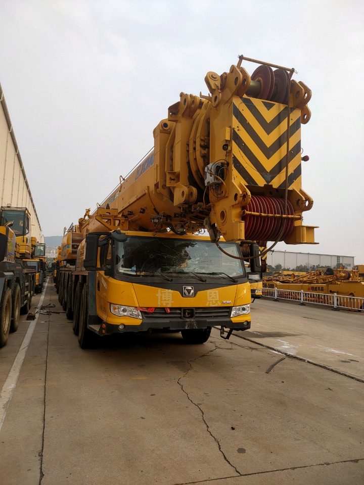 XCMG Official Second Hand Truck Cranes XCA300_1 300 Ton Mobile Crane Price - 전천후 지형 크레인 : 사진 4 XCMG Official Second Hand Truck Cranes XCA300_1 300 Ton Mobile Crane Price - 전천후 지형 크레인 : 사진 4