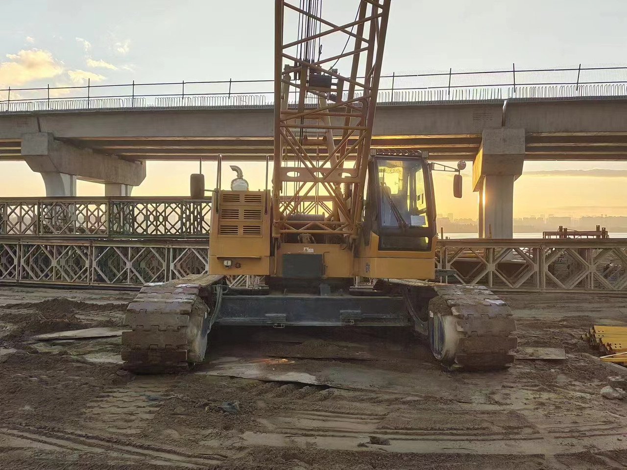 XCMG Official Used Mini Mobile Crane XGC75 75 Ton Crawler Crane With Cheap Price - 크롤러 크레인 : 사진 3 XCMG Official Used Mini Mobile Crane XGC75 75 Ton Crawler Crane With Cheap Price - 크롤러 크레인 : 사진 3