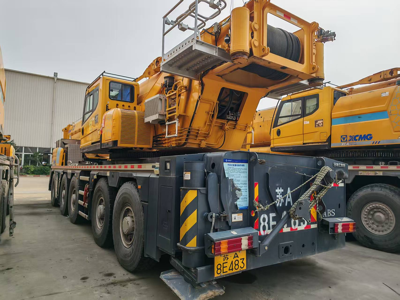 XCMG Official Used Mobile Crane XCA300L8 300Ton 8-Section Truck Crane Hot Sale - 전천후 지형 크레인 : 사진 4 XCMG Official Used Mobile Crane XCA300L8 300Ton 8-Section Truck Crane Hot Sale - 전천후 지형 크레인 : 사진 4