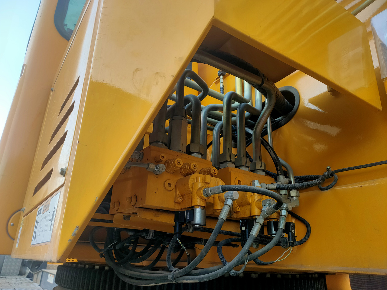 XCMG Official Used Mobile Truck Crane QY80K5D 85 Ton Mobile Hydraulic Crane Price - 모바일 크레인 : 사진 5 XCMG Official Used Mobile Truck Crane QY80K5D 85 Ton Mobile Hydraulic Crane Price - 모바일 크레인 : 사진 5