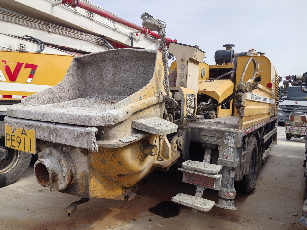 XCMG Official Used Truck Mounted Concrete Pump HBC10022 In Good Condition - 콘크리트 펌프 트럭 : 사진 4 XCMG Official Used Truck Mounted Concrete Pump HBC10022 In Good Condition - 콘크리트 펌프 트럭 : 사진 4