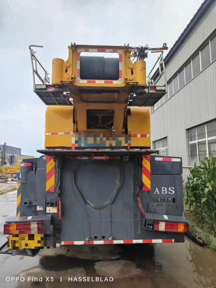 XCMG Official XCA180 180 Ton Second Hand All Terrain Crane Best Price - 전천후 지형 크레인 : 사진 4 XCMG Official XCA180 180 Ton Second Hand All Terrain Crane Best Price - 전천후 지형 크레인 : 사진 4
