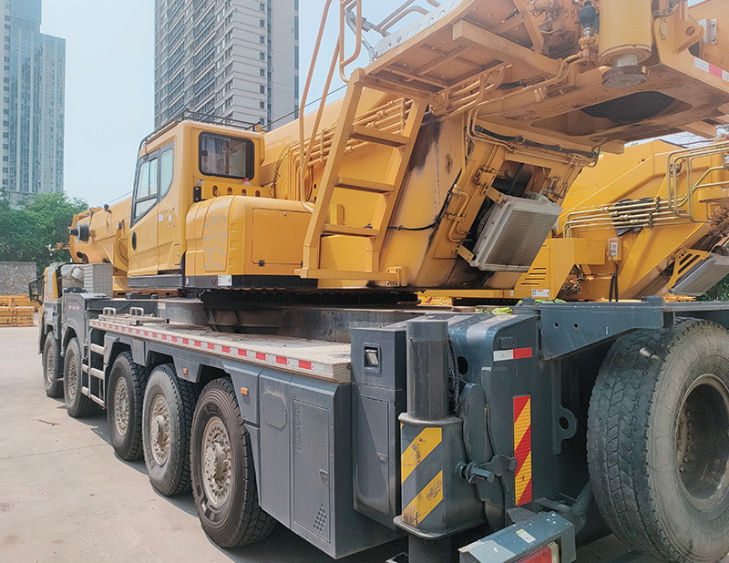 XCMG XCT130L8 second hand 130ton small hydraulic crane for sale - 모바일 크레인 : 사진 5 XCMG XCT130L8 second hand 130ton small hydraulic crane for sale - 모바일 크레인 : 사진 5