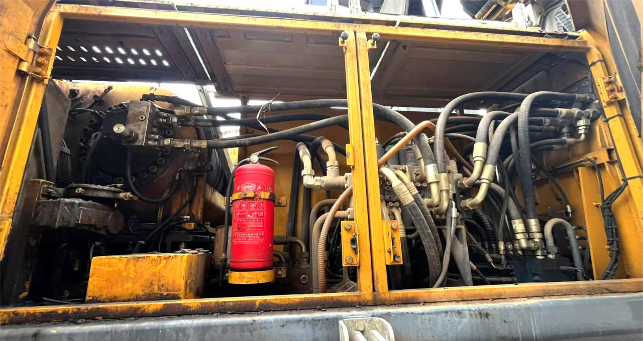 XCMG XR240E second hand rotary drilling rig pile machine price - 드릴링 리그 : 사진 3 XCMG XR240E second hand rotary drilling rig pile machine price - 드릴링 리그 : 사진 3