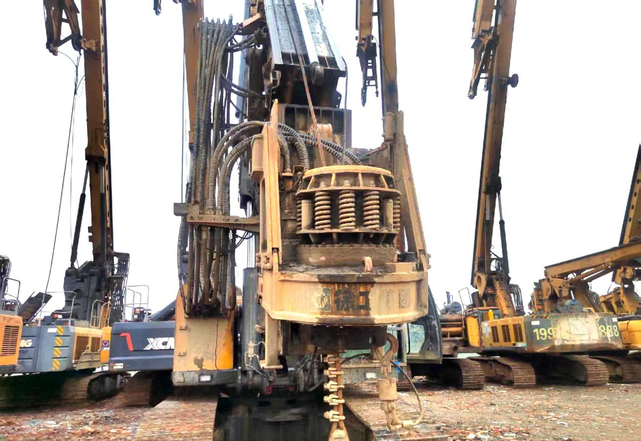 XCMG certified used rotary drilling rig XR240E - 드릴링 리그 : 사진 3 XCMG certified used rotary drilling rig XR240E - 드릴링 리그 : 사진 3
