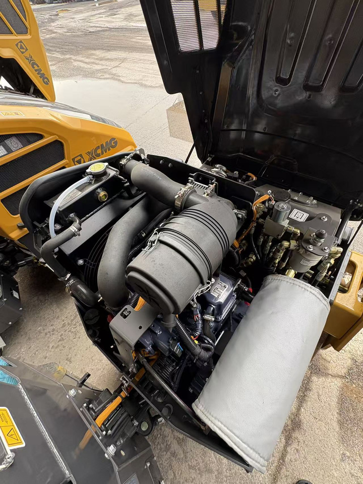 XCMG small XD120 Double Drum Vibratory Road Roller - 미니 롤러 : 사진 5 XCMG small XD120 Double Drum Vibratory Road Roller - 미니 롤러 : 사진 5