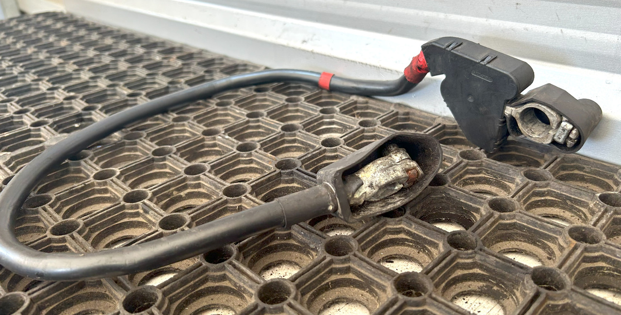 DAF BEM ECU CLAMP CONNECTOR - 센서 : 사진 2 DAF BEM ECU CLAMP CONNECTOR - 센서 : 사진 2
