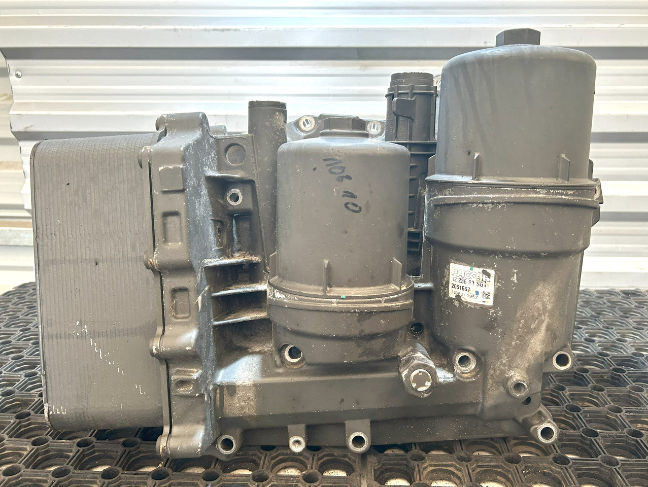 DAF OIL MODULE DAF XF 106 460 - 오일 필터 : 사진 1 DAF OIL MODULE DAF XF 106 460 - 오일 필터 : 사진 1