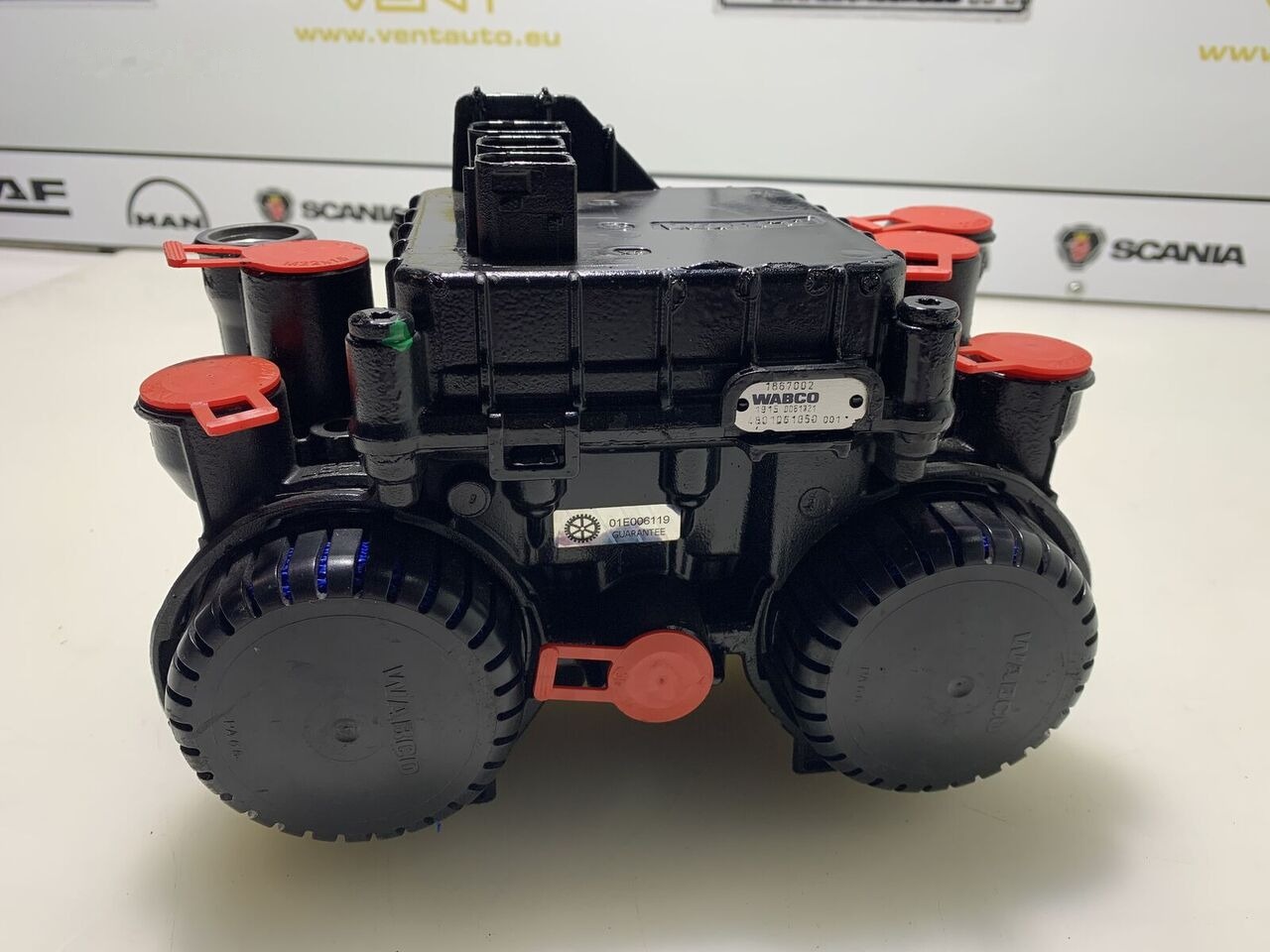 DAF XF 106 1818832 1867002 DAF XF 106 truck - 브레이크 밸브 트럭 용 : 사진 1 DAF XF 106 1818832 1867002 DAF XF 106 truck - 브레이크 밸브 트럭 용 : 사진 1