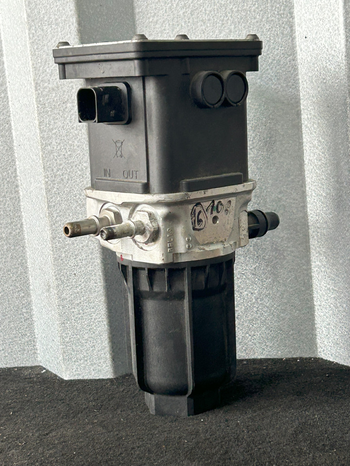 DAF XF 106 480 ADBLUE PUMP 4388105 A052Y605 - 배기 시스템 트럭 용 : 사진 5 DAF XF 106 480 ADBLUE PUMP 4388105 A052Y605 - 배기 시스템 트럭 용 : 사진 5