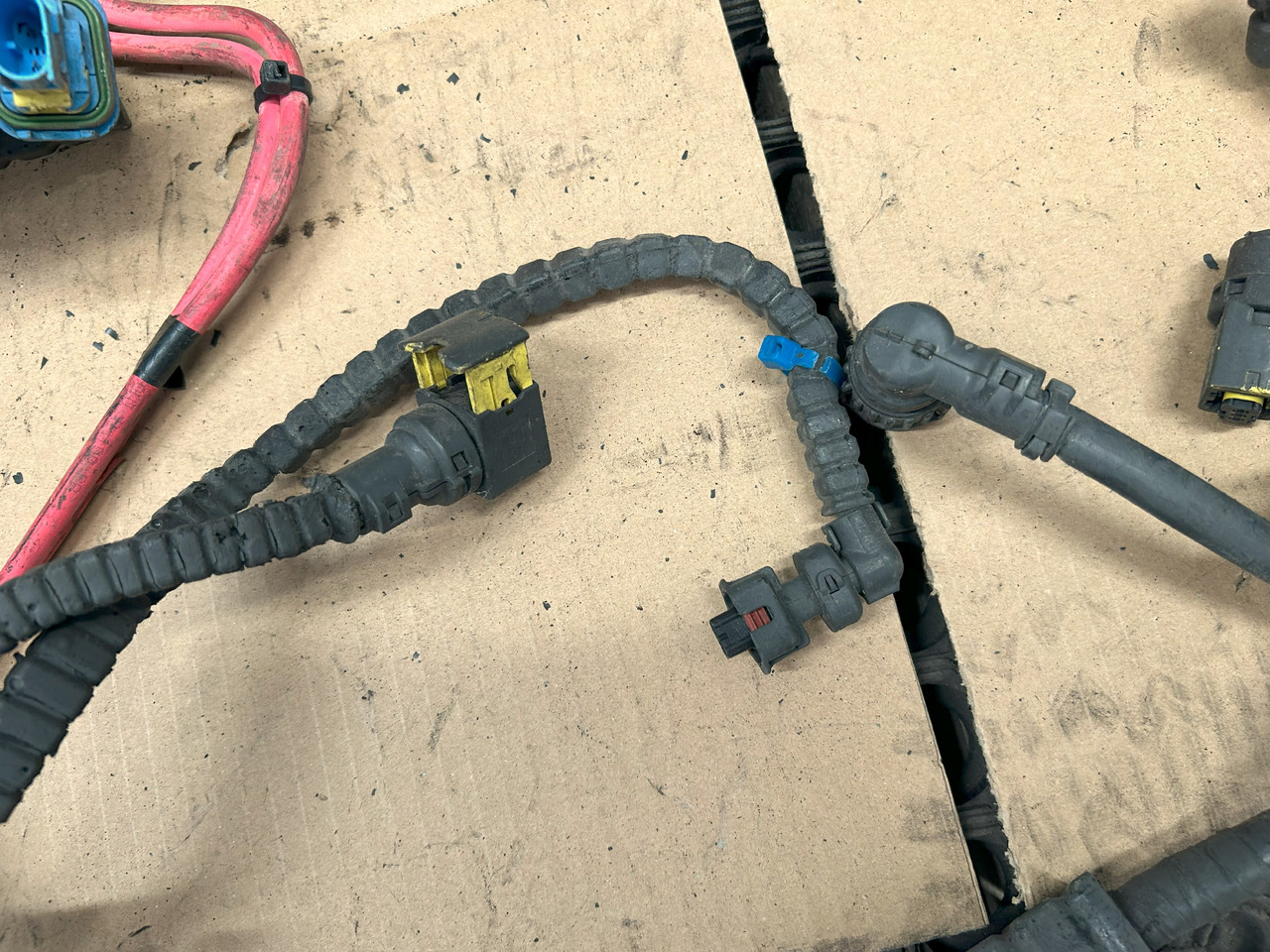 DAF XF 106 J3C ENGINE WIRING HARNESS - 케이블/ 와이어 하니스 : 사진 4 DAF XF 106 J3C ENGINE WIRING HARNESS - 케이블/ 와이어 하니스 : 사진 4