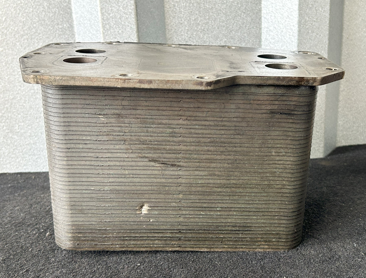 DAF XF 106 MX-11 44 OIL COOLER - 오일 쿨러 : 사진 1 DAF XF 106 MX-11 44 OIL COOLER - 오일 쿨러 : 사진 1