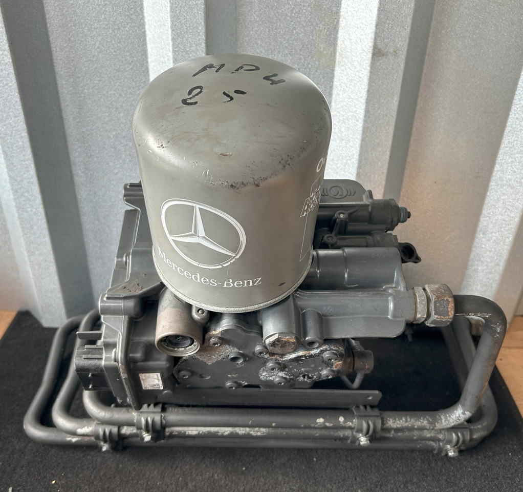 MERCEDES-BENZ ACTROS MP4 EAPU AIR DRYER WITH COIL - 브레이크 부품 트럭 용 : 사진 4 MERCEDES-BENZ ACTROS MP4 EAPU AIR DRYER WITH COIL - 브레이크 부품 트럭 용 : 사진 4