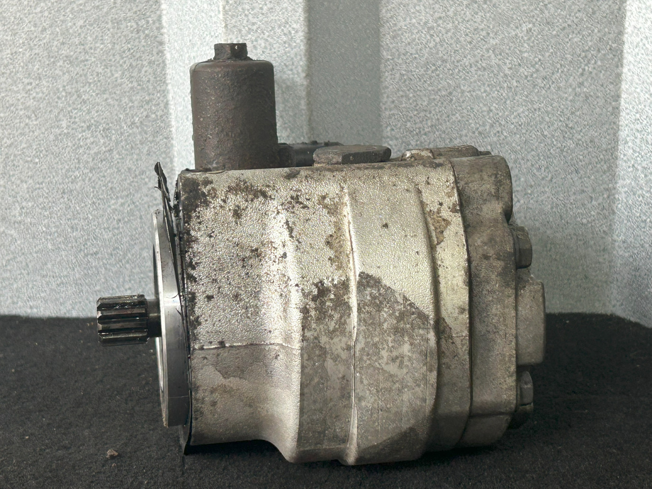 MERCEDES-BENZ ACTROS MP4 POWER STEERING PUMP - 스티어링 펌프 트럭 용 : 사진 2 MERCEDES-BENZ ACTROS MP4 POWER STEERING PUMP - 스티어링 펌프 트럭 용 : 사진 2