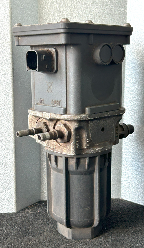 MERCEDES-BENZ AROCS MP4 ADBLUE PUMP - 배기 시스템 트럭 용 : 사진 3 MERCEDES-BENZ AROCS MP4 ADBLUE PUMP - 배기 시스템 트럭 용 : 사진 3