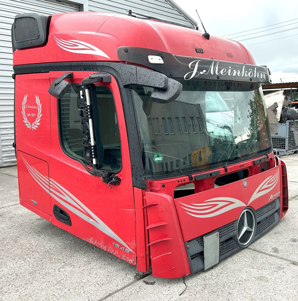 Mercedes Actros MP4 L StreamSpace 2,50 - 운전실 : 사진 1 Mercedes Actros MP4 L StreamSpace 2,50 - 운전실 : 사진 1