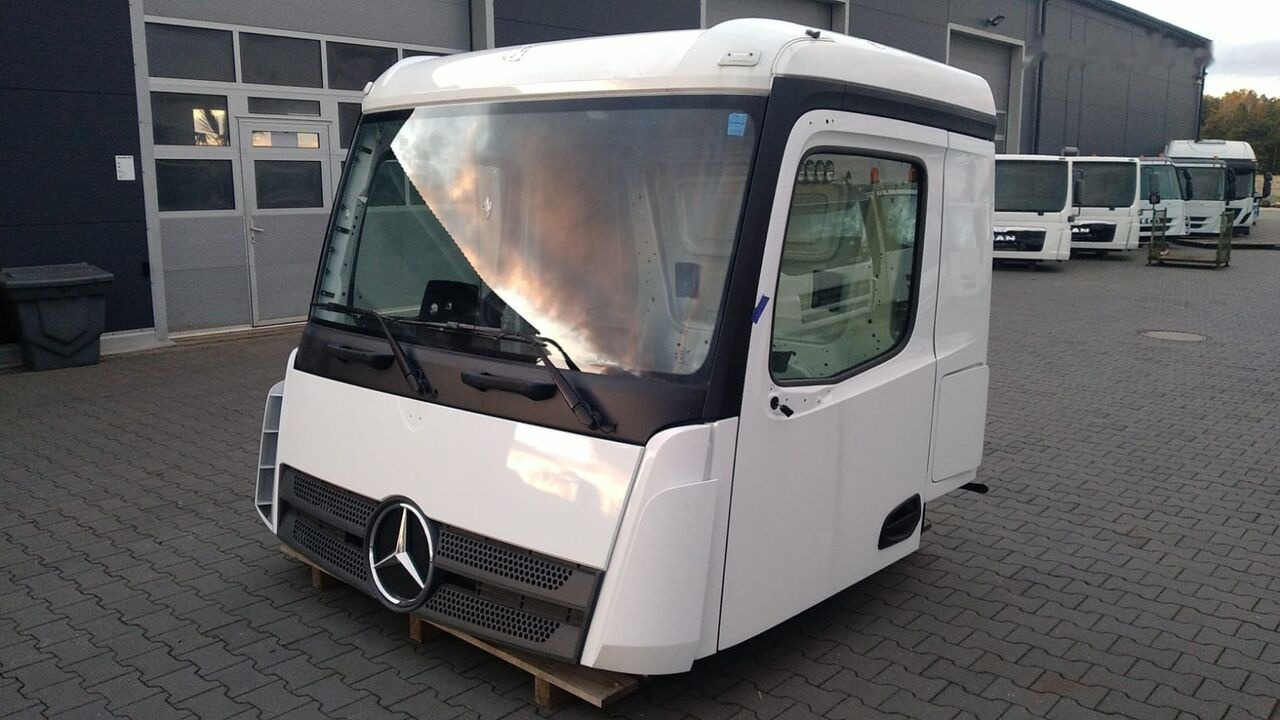 Mercedes-Benz Arocs 8x8 8x6 4x4 6x6 6x4 M Classic Space 320mm Mercedes-Benz AROCS Arocs 8x8 8x6 4x4 6x6 6x4 M Classic Space 320mm truck - 운전실 트럭 용 : 사진 2 Mercedes-Benz Arocs 8x8 8x6 4x4 6x6 6x4 M Classic Space 320mm Mercedes-Benz AROCS Arocs 8x8 8x6 4x4 6x6 6x4 M Classic Space 320mm truck - 운전실 트럭 용 : 사진 2