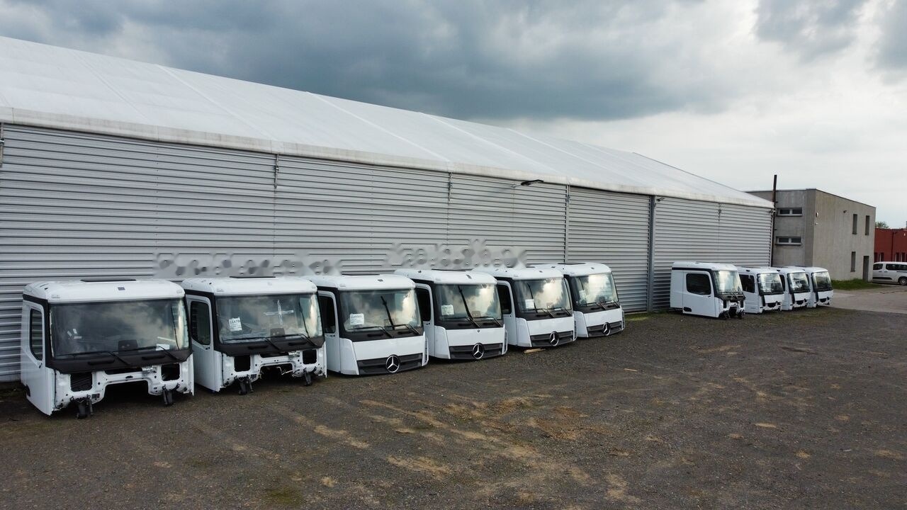 Mercedes-Benz M ClassicSpace Arocs for Mercedes-Benz ACTROS ANTOS AXOR M classic space 170mm Fahrerhaus - 운전실 : 사진 3 Mercedes-Benz M ClassicSpace Arocs for Mercedes-Benz ACTROS ANTOS AXOR M classic space 170mm Fahrerhaus - 운전실 : 사진 3