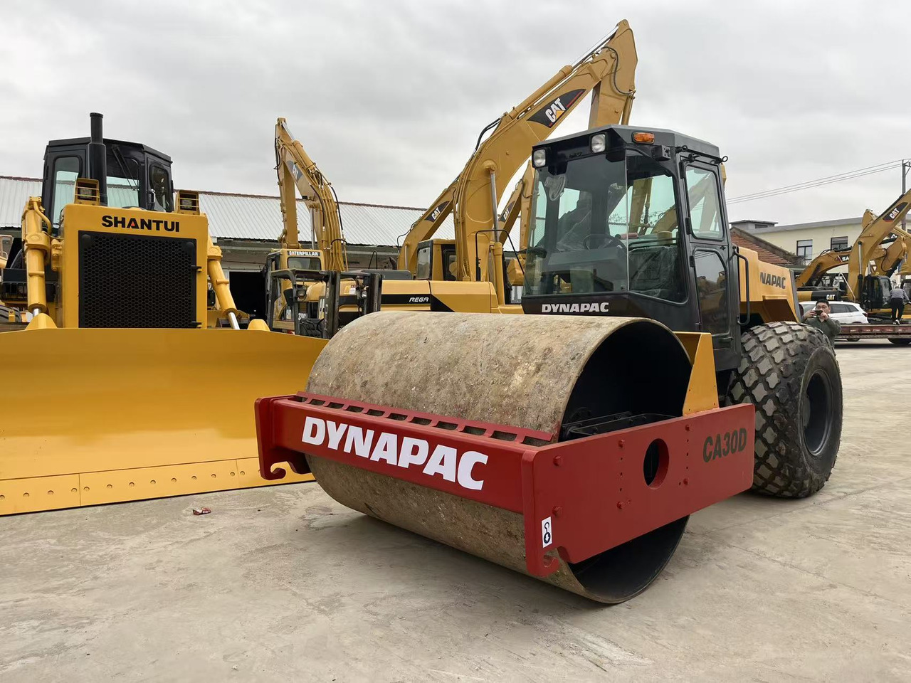 Dynapac Vibratory Road roller CA30D, CA25D Good Price on Sale - 로드 롤러 : 사진 3 Dynapac Vibratory Road roller CA30D, CA25D Good Price on Sale - 로드 롤러 : 사진 3