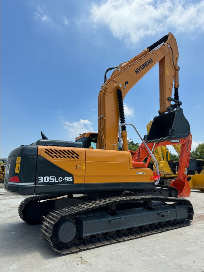 Hyundai 305LC-9S Good Price Used Excavator - 크롤러 굴삭기 : 사진 1 Hyundai 305LC-9S Good Price Used Excavator - 크롤러 굴삭기 : 사진 1