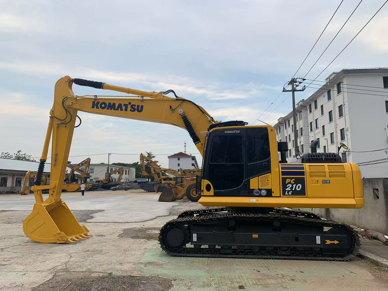 Komatsu Crawler Excavator PC210, PC200 Good Price Japan Excavator - 크롤러 굴삭기 : 사진 3 Komatsu Crawler Excavator PC210, PC200 Good Price Japan Excavator - 크롤러 굴삭기 : 사진 3